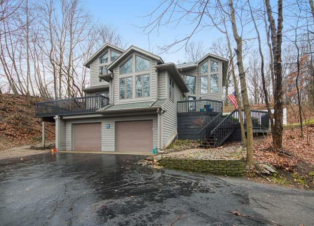 Property at 4500 Coit Ave NE, Grand Rapids, MI 49525, 3 beds, 2.5 baths