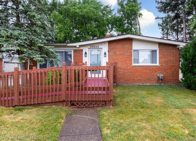 Property at 30604 Ann Arbor Trl, Westland, MI 48185, 3 beds, 2 baths