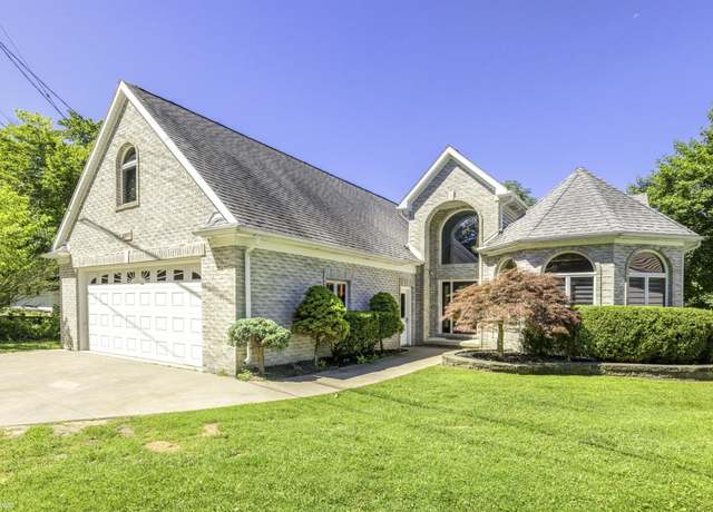Property at 2857 Riverside Dr, Port Huron, MI 48060, 4 beds, 4 baths