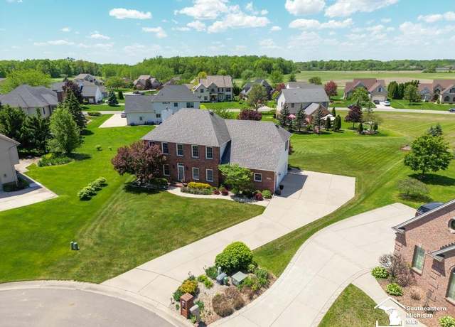 Property at 979 Tottenham Pl, Monroe Charter Township, MI 48161, 4 beds, 3 baths
