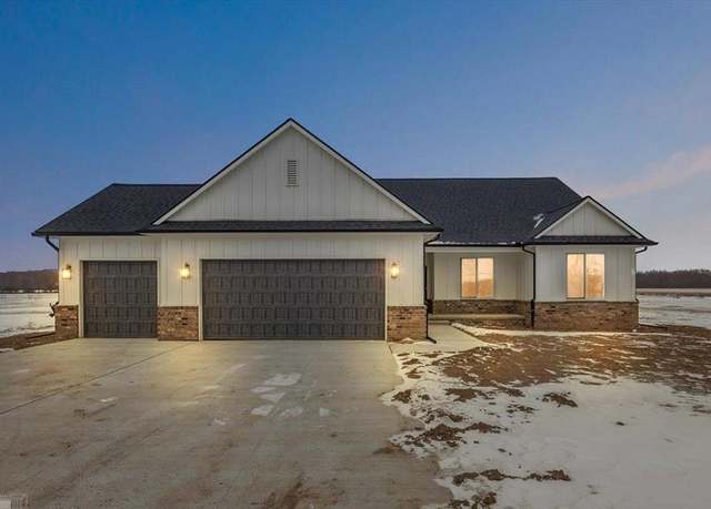 Property at 27237 30 Mile Rd, Lenox, MI 48050, 3 beds, 2.5 baths