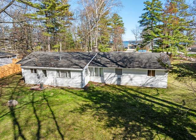 Property at 95 N Huron Rd, Au Gres, MI 48703, 2 beds, 1 bath