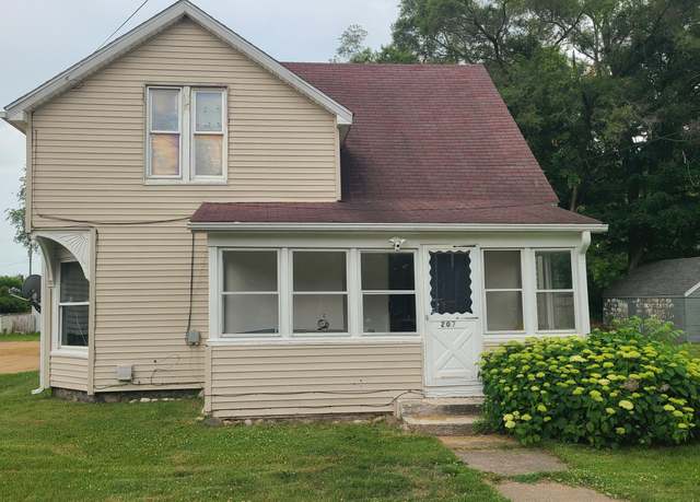 Property at 207 N State St, Gobles, MI 49055, 4 beds, 2 baths
