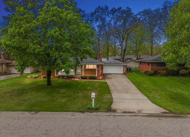 Property at 53265 Aulgur Dr, Shelby Twp, MI 48316, 3 beds, 1.5 baths