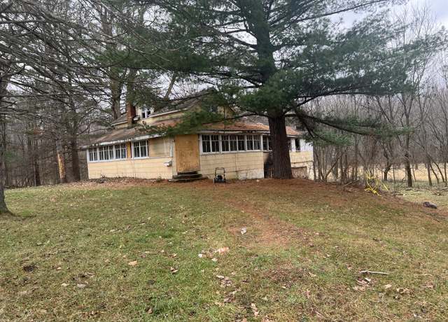 Property at 429 Drew St, Paw Paw, MI 49079