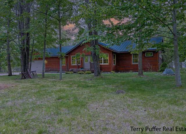 Property at 6814 Whispering Pines Dr, Gaylord, MI 49735, 4 beds, 3 baths