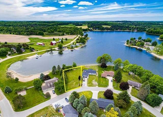 Property at #3 Peterson Dr, Cadillac, MI 49601