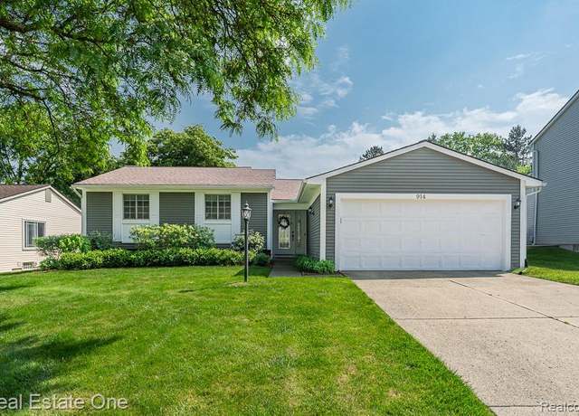 Property at 914 Dressler Ln, Rochester Hills, MI 48307, 3 beds, 2.5 baths