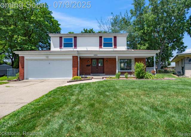 Property at 2900 Barton Dr, Sterling Heights, MI 48310, 4 beds, 2 baths