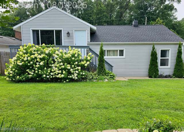 Property at 4135 Fenmore Ave, Waterford, MI 48328, 3 beds, 1 bath