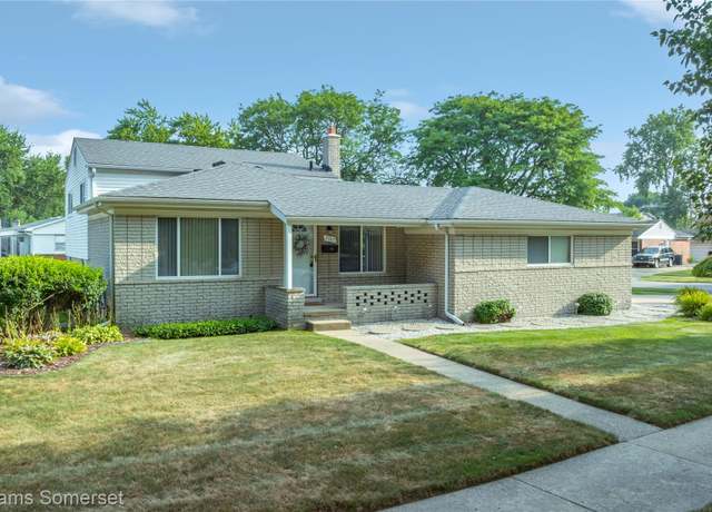 Property at 2702 Chesterfield Dr, Troy, MI 48083, 4 beds, 2 baths