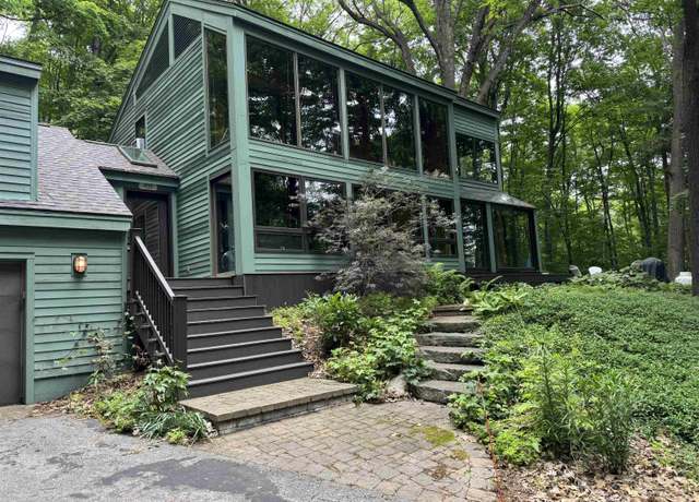 Property at 400 W Broadway, Suttons Bay, MI 49682, 3 beds, 2 baths