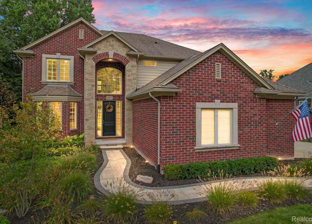 Property at 34372 Dante Dr, New Baltimore, MI 48047, 4 beds, 2.5 baths