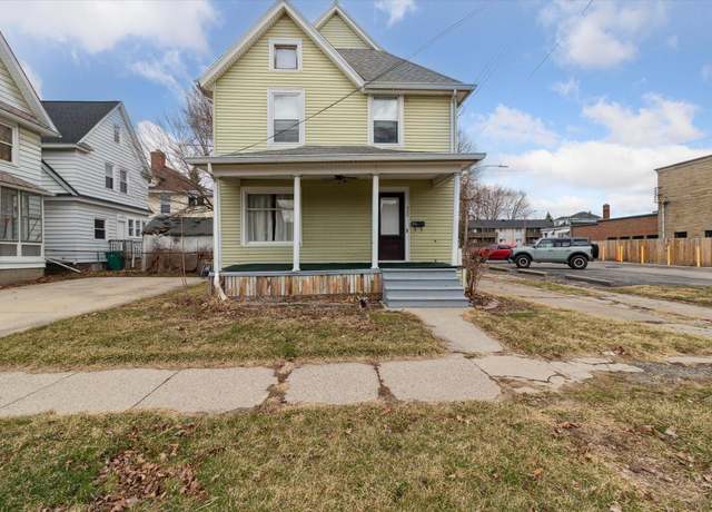 Property at 320 W Genesee St, Lansing, MI 48933, 4 beds, 2 baths