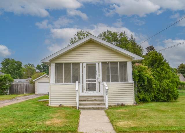 Property at 316 N Douglas St, Bronson, MI 49028, 3 beds, 1 bath