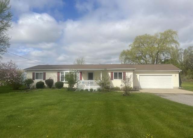 Property at 8571 N Seymour St, Flushing, MI 48433, 3 beds, 2 baths