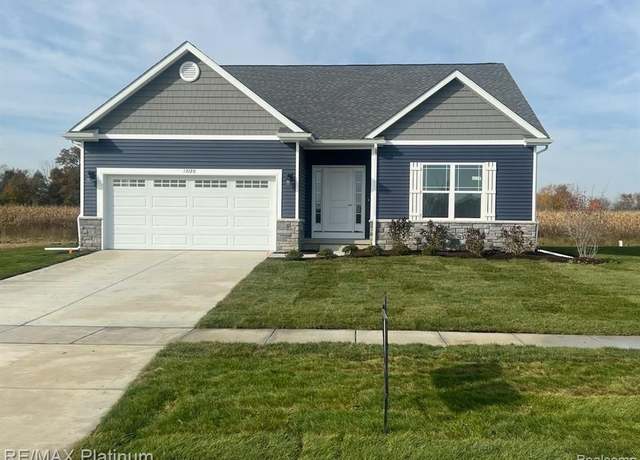Property at 5149 Walkabout Ln, Swartz Creek, MI 48473, 3 beds, 2 baths