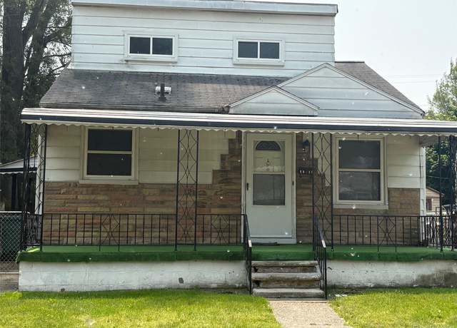 Property at 1512 E Evelyn Ave, Hazel Park, MI 48030, 3 beds, 1.5 baths