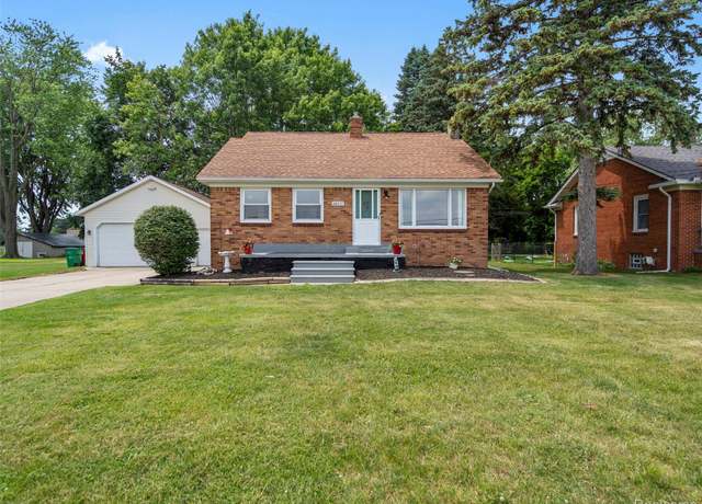 Property at 48425 Romeo Plank Rd, Macomb, MI 48044, 4 beds, 1.5 baths