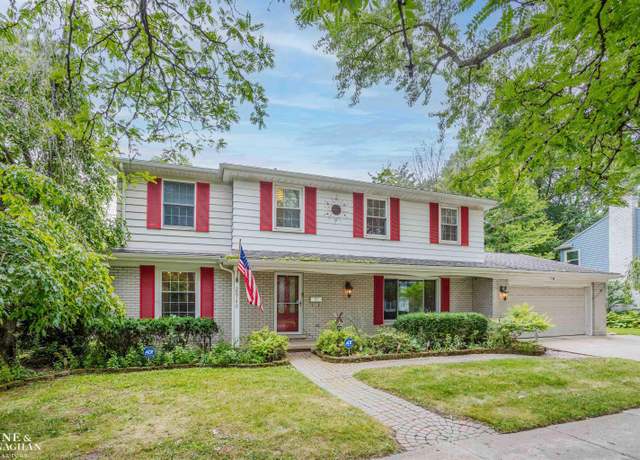 Property at 20740 Marter Rd, Grosse Pointe Woods, MI 48236, 4 beds, 2.5 baths