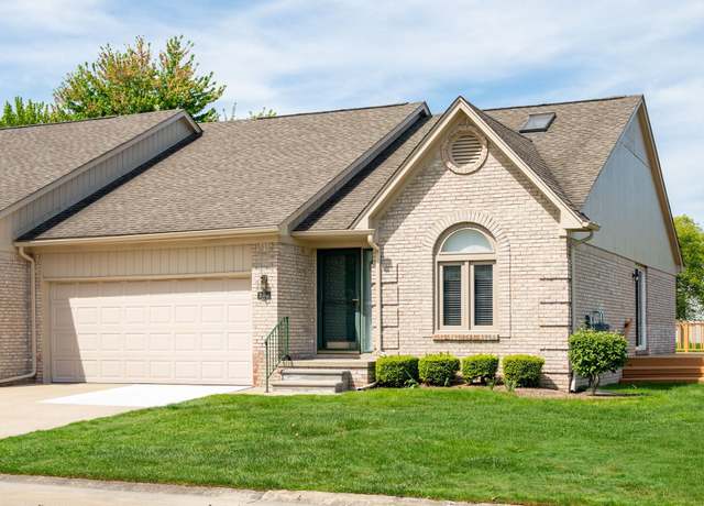 Property at 35263 Kings Forest Blvd, Clinton Township, MI 48035, 2 beds, 2.5 baths