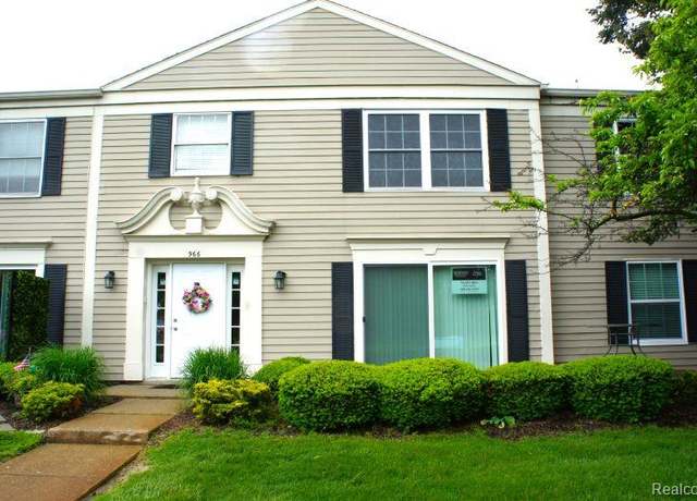 Property at 966 Bloomfield Village Blvd, Auburn Hills, MI 48326, 2 beds, 1 bath