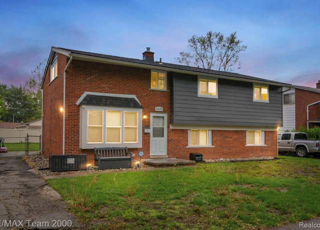 Property at 29650 Curtis Rd, Livonia, MI 48152, 4 beds, 2.5 baths