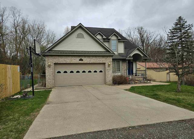 Property at 5409 N Mckinley Rd, Flushing, MI 48433, 3 beds, 3.5 baths