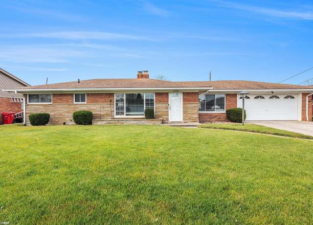 Property at 37895 Pointe Rosa St, Harrison Township, MI 48045, 2 beds, 1 bath