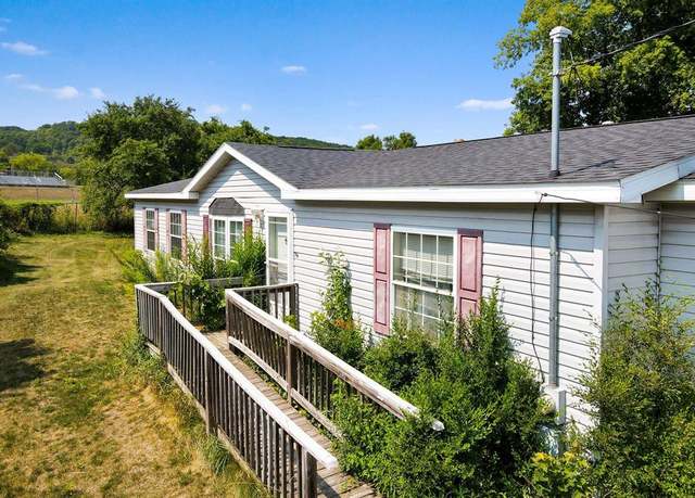 Property at 3945 Brook Dr, Traverse City, MI 49684, 3 beds, 2 baths
