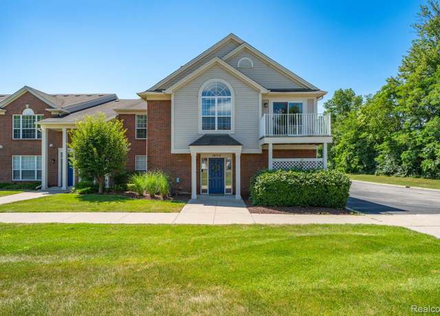 Property at 28310 Adler Park Dr S, New Baltimore, MI 48051, 2 beds, 2 baths