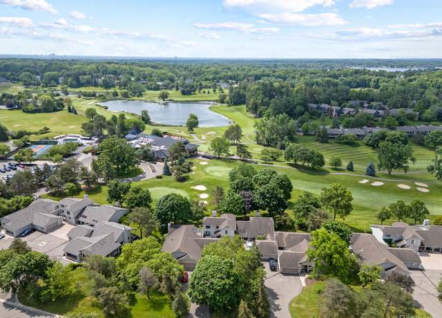 Property at 1795 Golf Ridge Dr, Bloomfield Hills, MI 48302, 3 beds, 3 baths