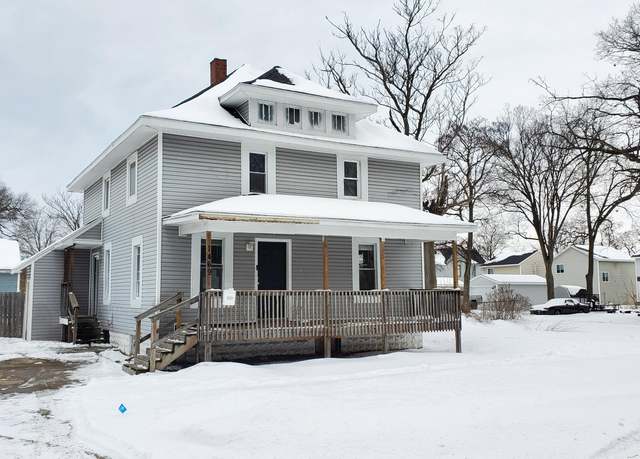 Property at 1469 Park St, Muskegon, MI 49441, 5 beds, 1.5 baths