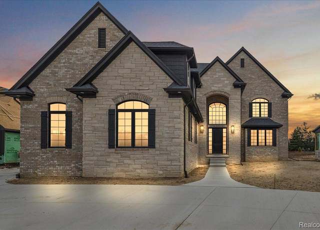 Property at 14173 Provim Forest Ct, Shelby Twp, MI 48315, 4 beds, 3.5 baths