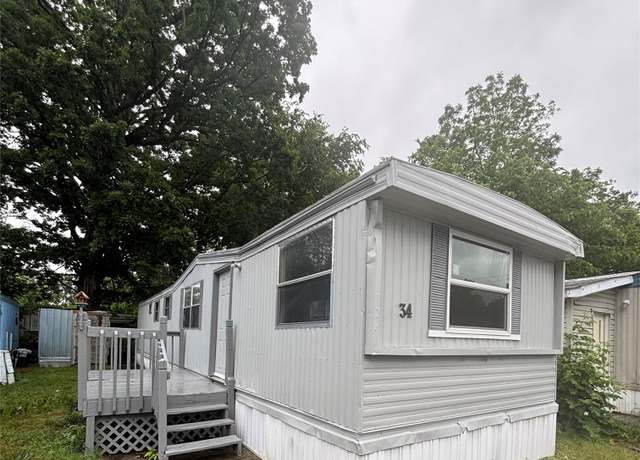 Property at 4493 Fenton Rd Lot 34 Rd, Burton, MI 48529, 3 beds, 1 bath