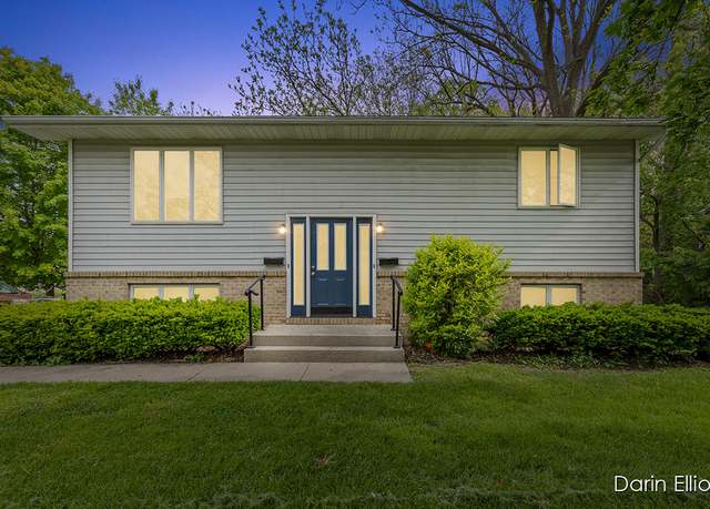 Property at 704/706 E Lincoln Ave, Ionia, MI 48846, 4 beds, 2 baths