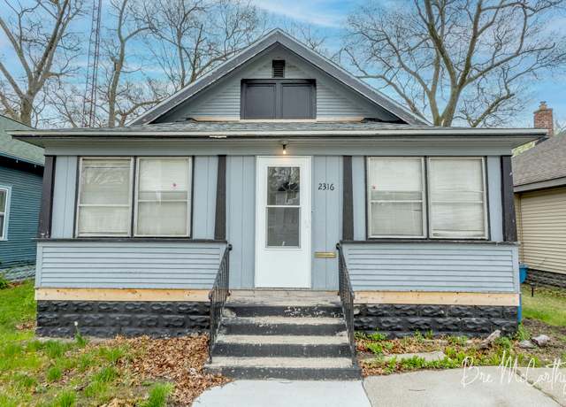 Property at 2316 Jefferson St, Muskegon, MI 49444, 2 beds, 1 bath
