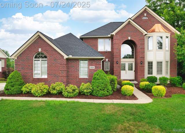 Property at 23616 Dunston Rd, Novi, MI 48375, 4 beds, 2.5 baths