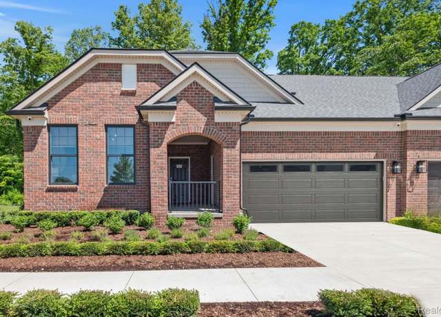 Property at 55717 Oak Pointe Dr, Shelby Charter Township, MI 48315, 2 beds, 2 baths