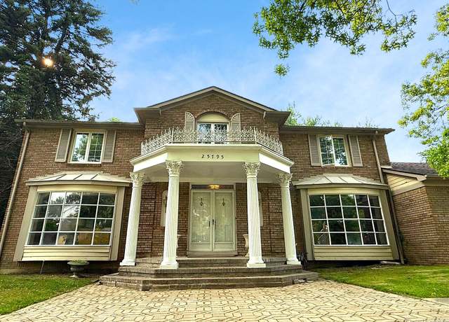 Property at 25795 Livingston Cir, Farmington Hills, MI 48335, 4 beds, 3 baths