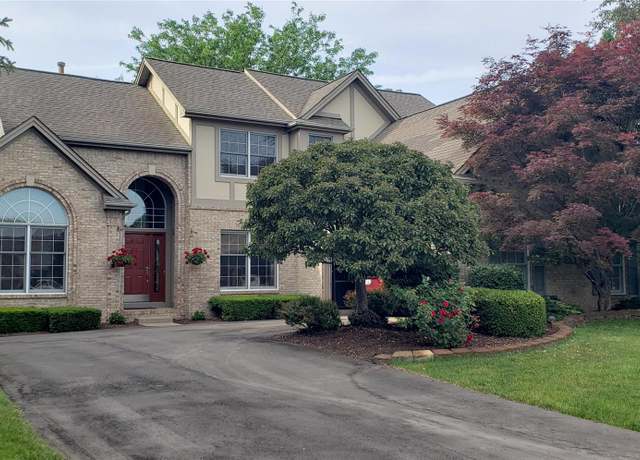 Property at 4030 Pebble Ridge Ct, Fenton, MI 48430, 4 beds, 3 baths