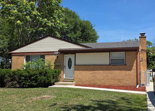 Property at 15795 Taft St, Romulus, MI 48174, 3 beds, 1 bath