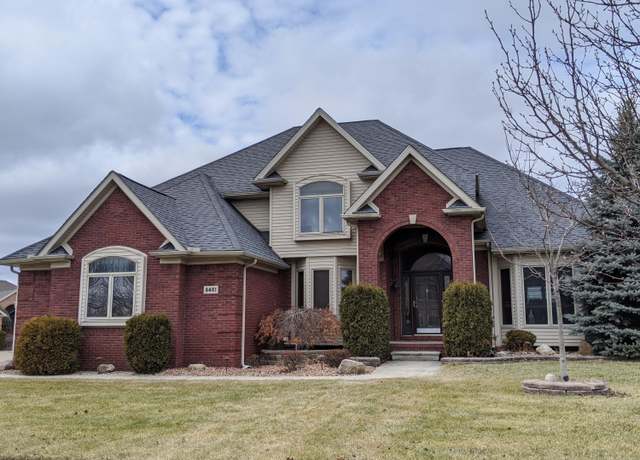Property at 8103 Hunters Ridge Dr, Newport, MI 48166, 4 beds, 2.5 baths