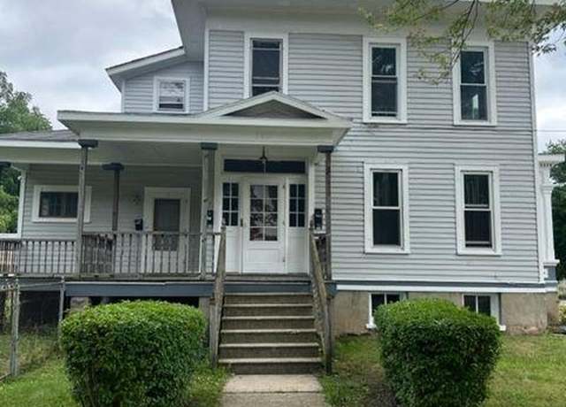 Property at 302 N Farragut St, Bay City, MI 48708, 5 beds, 3 baths
