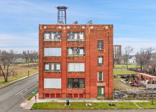 Property at 2941 E Warren Ave, Detroit, MI 48207, 24 baths