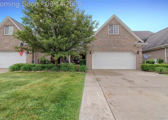 Property at 31626 Beaver Cir, New Boston, MI 48164, 3 beds, 3 baths