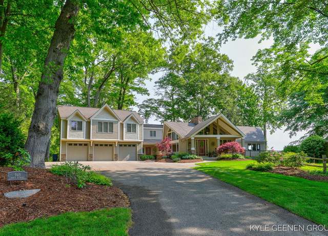 Property at 945 N Baywood Dr, Holland, MI 49424, 6 beds, 4 baths