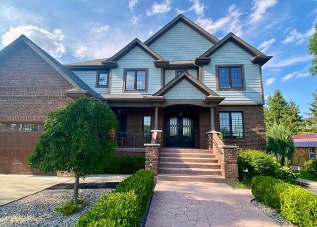 Property at 850 South Blvd W, Rochester Hills, MI 48307, 4 beds, 3.5 baths