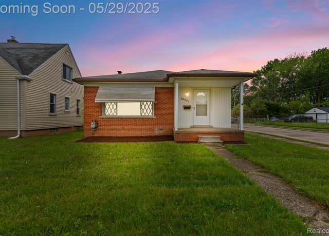 Property at 24371 Grove Ave, Eastpointe, MI 48021, 3 beds, 1 bath