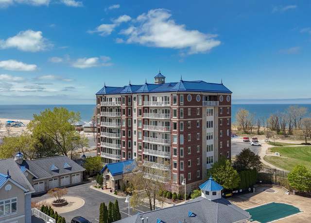 Property at 200 Lake St Unit 4B, St Joseph, MI 49085, 3 beds, 2 baths